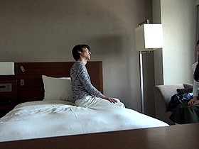 人妻の裏顔 ネットに流出した消せないエッチな盗撮映像 舞ワイフ　サンプル画像07